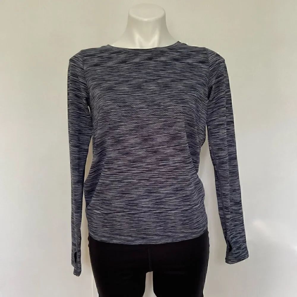 Zyia Active Long Sleeve Open Back Running Top - Picture 7 of 8